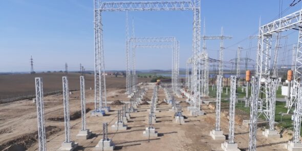 Sokolnice_vystavba_TR_pole.resized